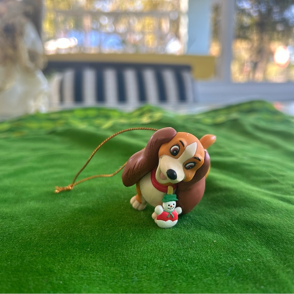 Disney Grolier Christmas Brown and White Lady Magic Ornament